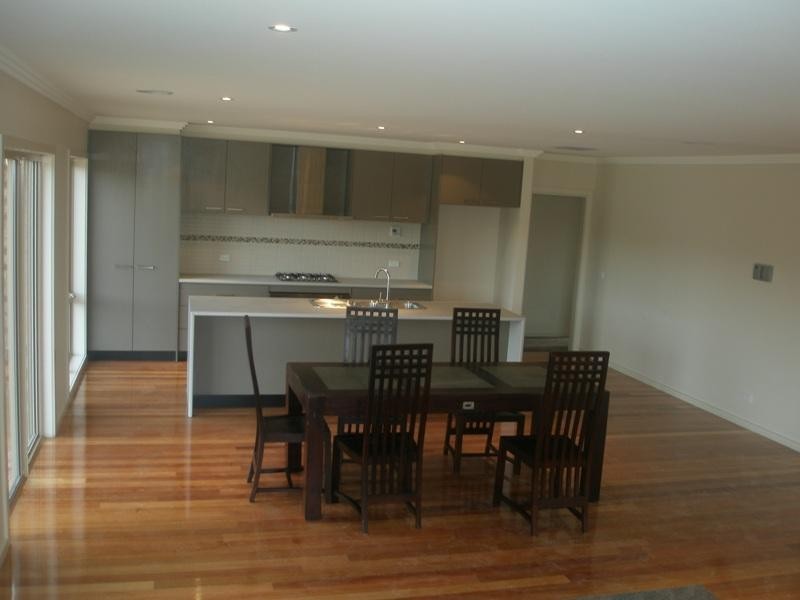 7 The Outlook, Hidden Valley VIC 3756