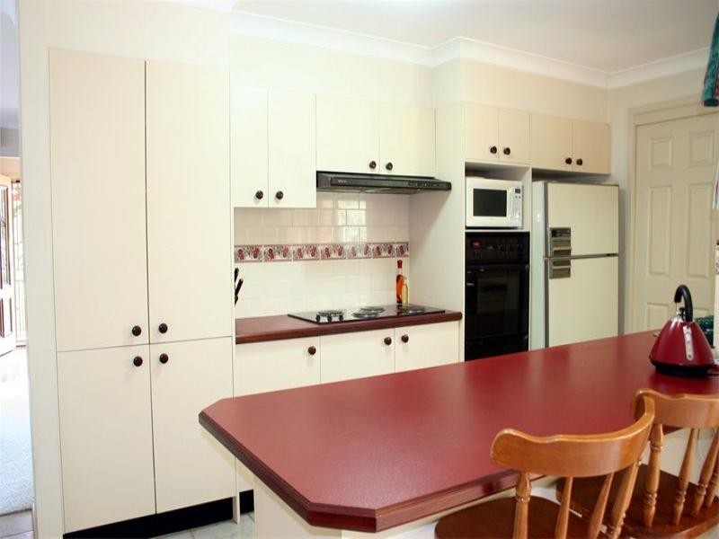 10 Leichhardt Road, Valentine NSW 2280