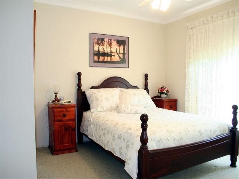 10 Leichhardt Road, Valentine NSW 2280