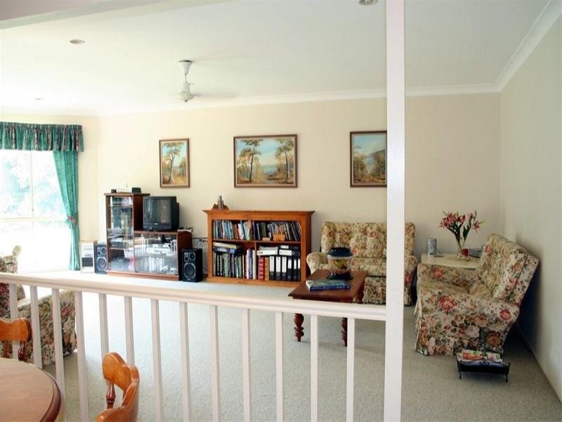 10 Leichhardt Road, Valentine NSW 2280