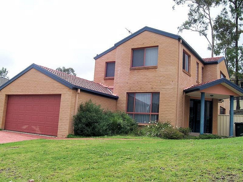 4 Defender Close, Marmong Point NSW 2284