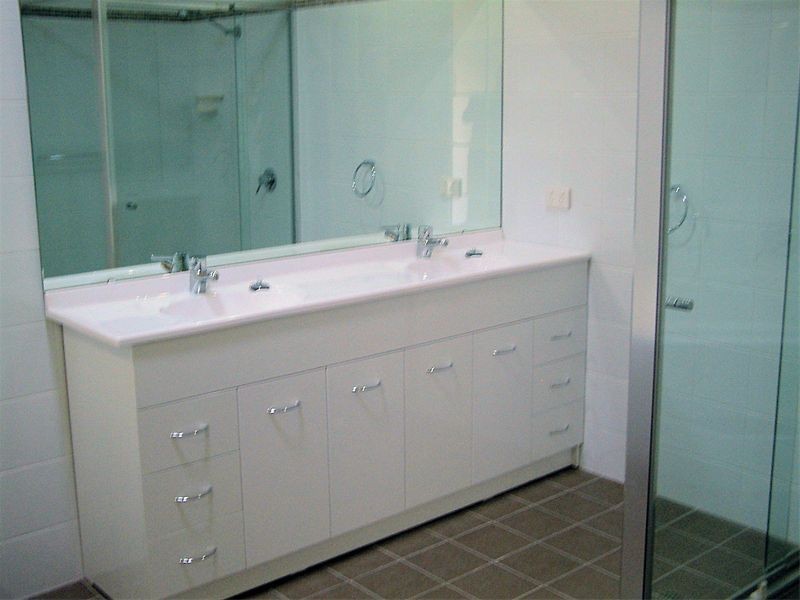 1 Vennard Street, Warners Bay NSW 2282