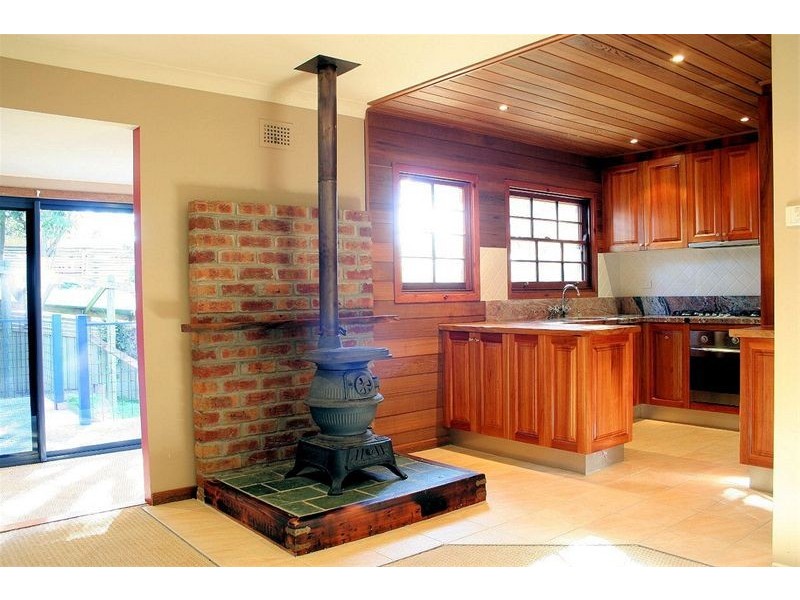 70 Berringar Road, Valentine NSW 2280