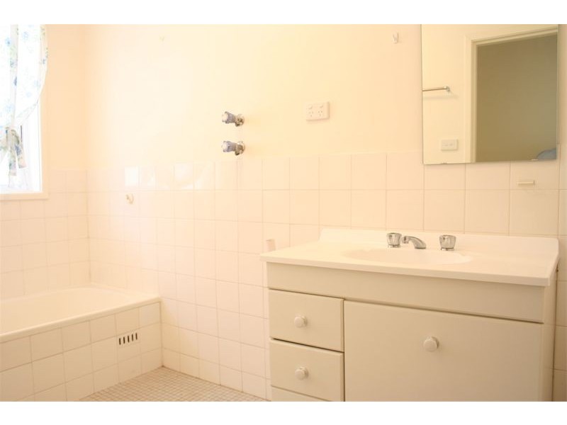 Warners Bay NSW 2282