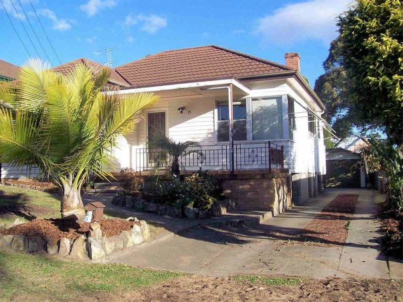 15 Warner Street, Warners Bay NSW 2282