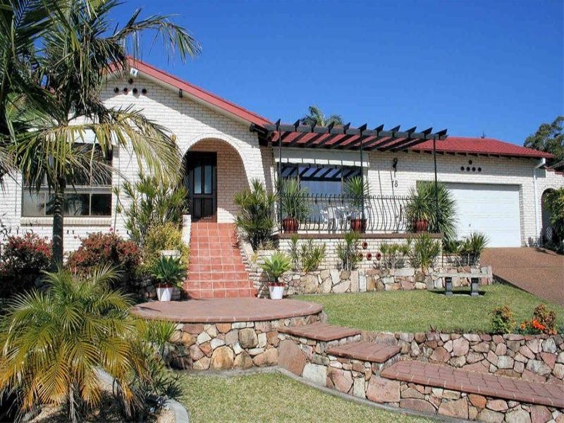 18 Keswick Grove, Valentine NSW 2280