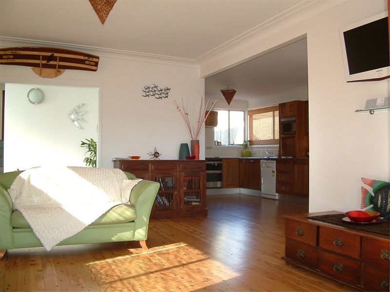 Warners Bay NSW 2282