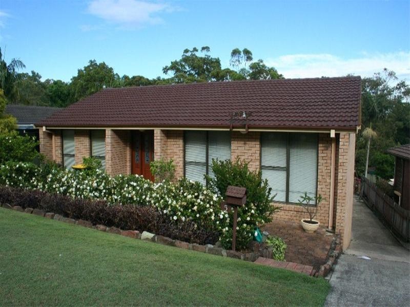 5 Christopher Avenue, Valentine NSW 2280