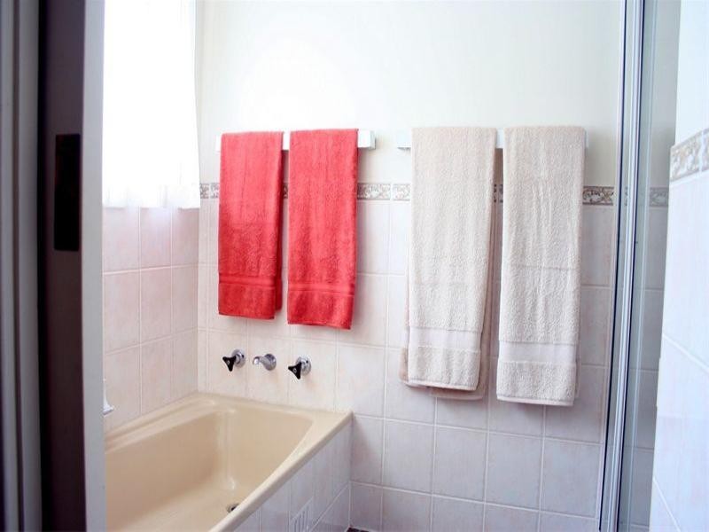 5 Christopher Avenue, Valentine NSW 2280