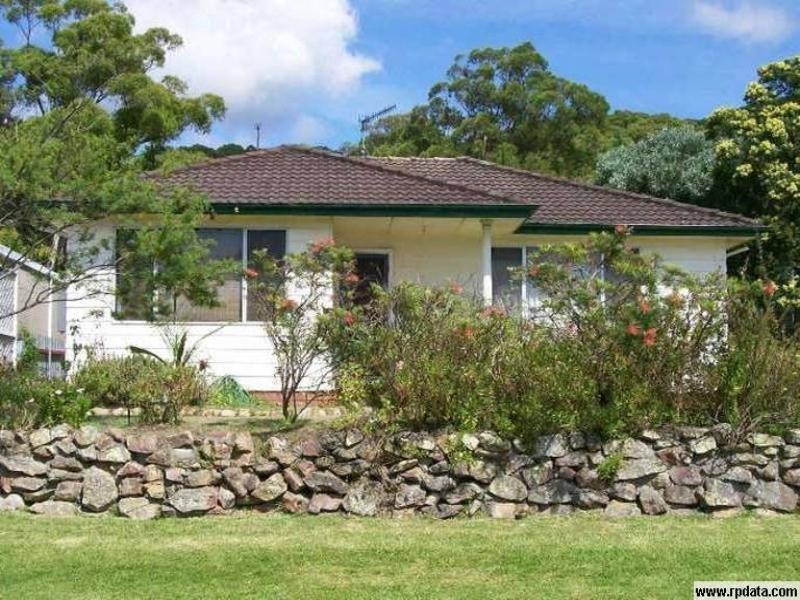 43 Fairfax Road, Warners Bay NSW 2282