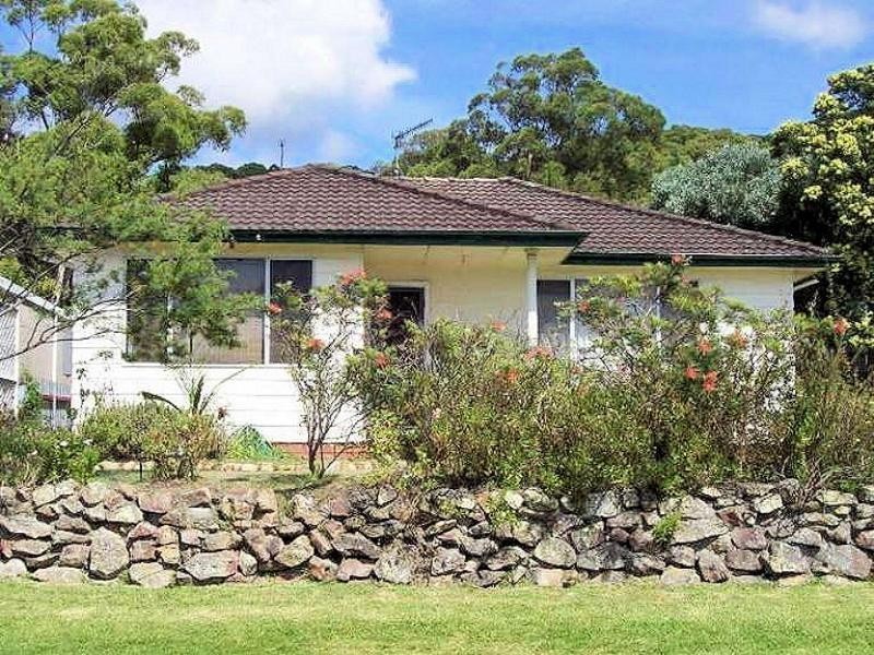 43 Fairfax Road, Warners Bay NSW 2282