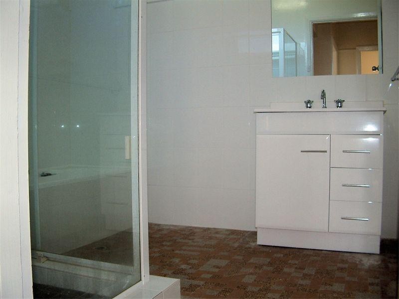 19 Gregory Parade, Kotara NSW 2289