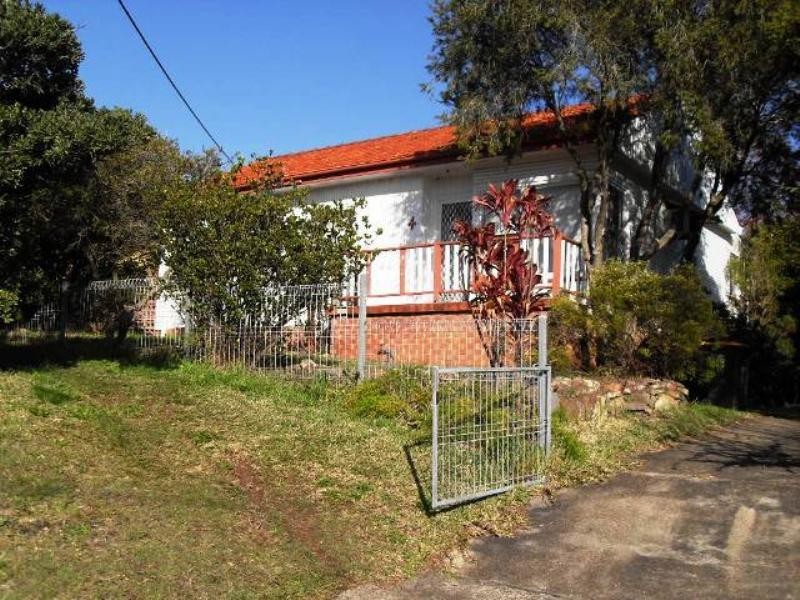 4 Albert Street, Tingira Heights NSW 2290