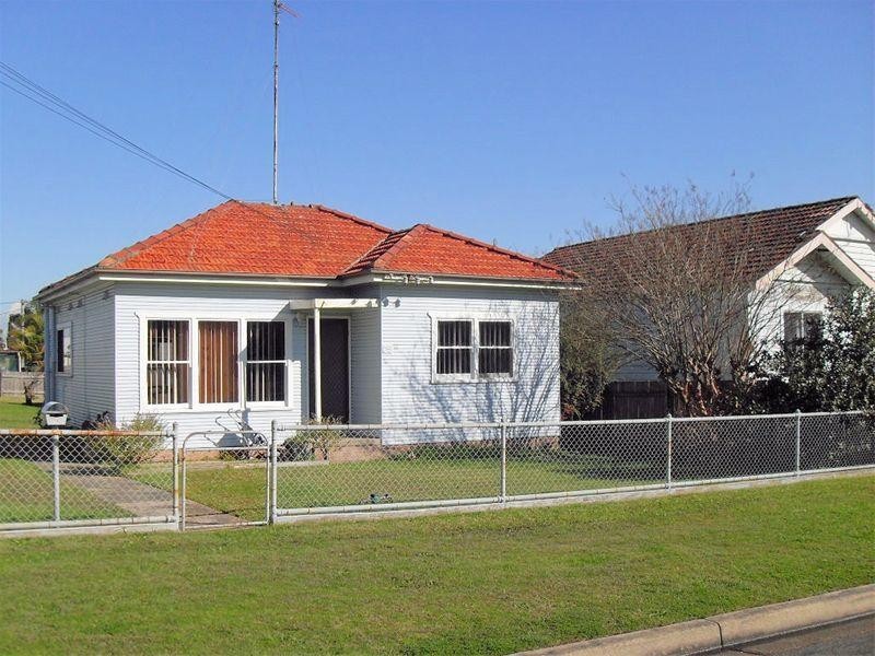 39 Walker Street, Warners Bay NSW 2282