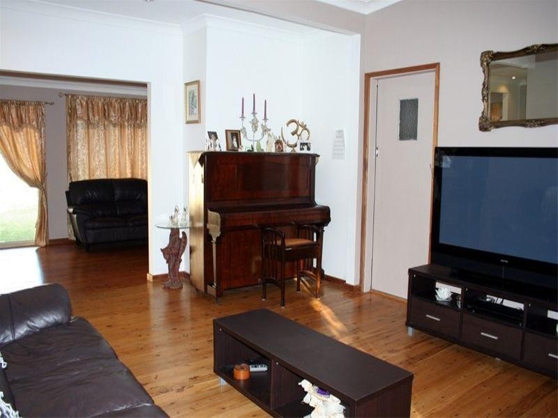 30 Turnbull Street, Edgeworth NSW 2285