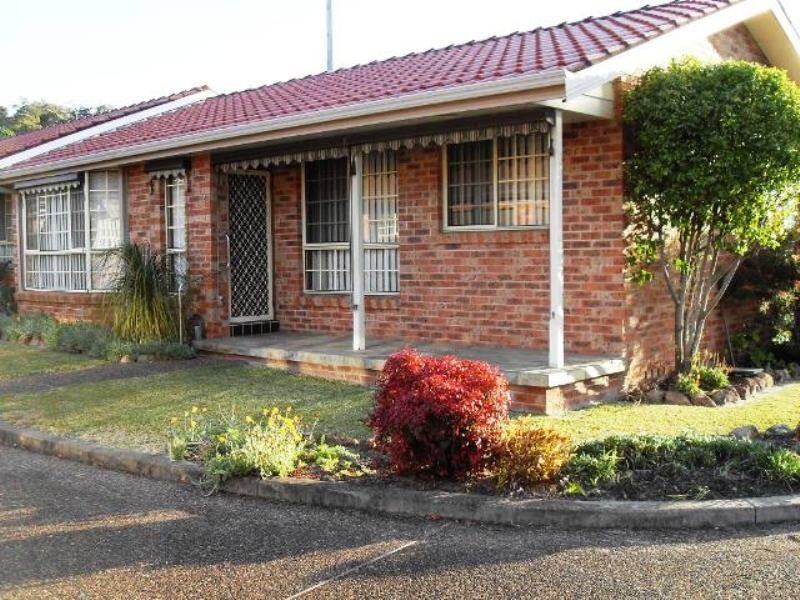 8/44 Linden Avenue, Eleebana NSW 2282