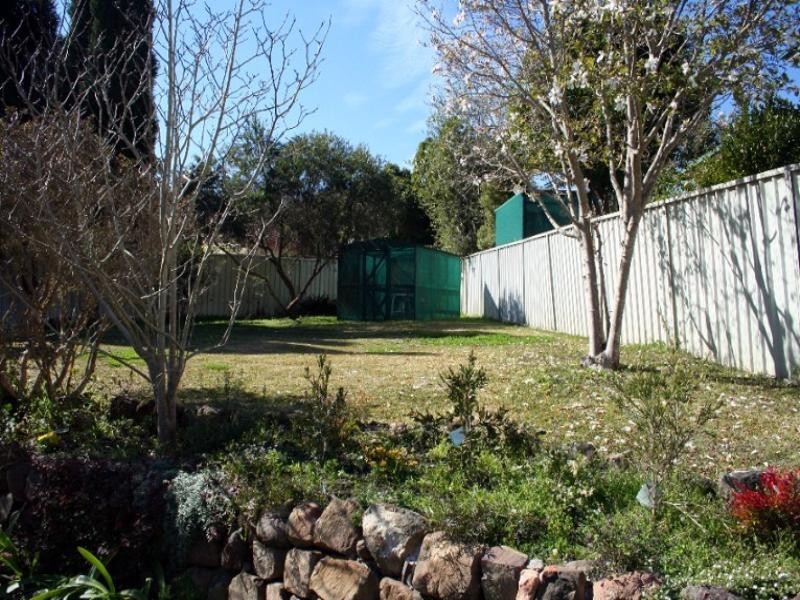 8 Candlewood Close, Tingira Heights NSW 2290