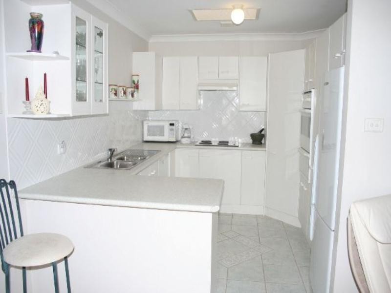 2/45 Berringar Road, Valentine NSW 2280