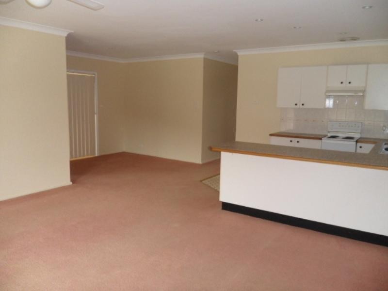 1/9 Kariboo Lane, Mount Hutton NSW 2290