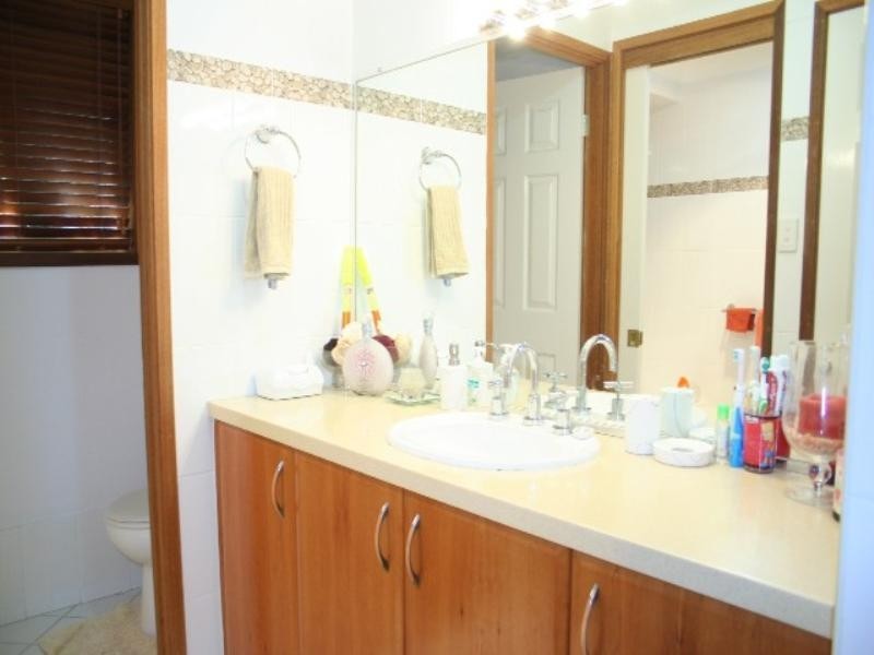 1 The Courtyard, Eleebana NSW 2282