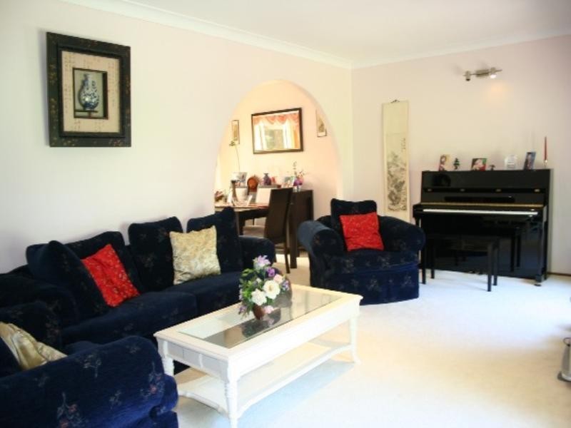 1 The Courtyard, Eleebana NSW 2282