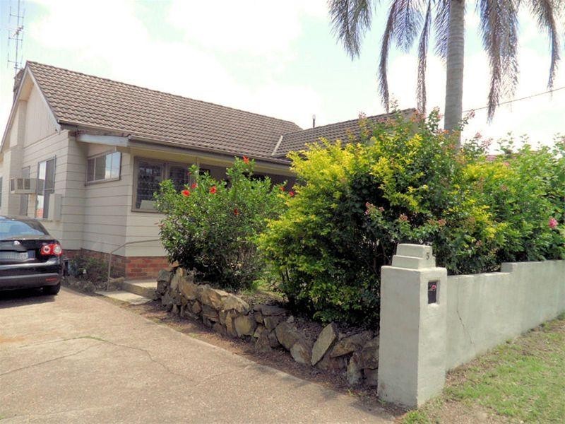 5 Jones Avenue, Warners Bay NSW 2282