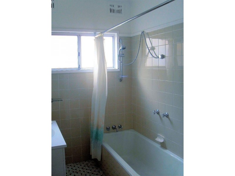 31 Robb Street, Belmont NSW 2280