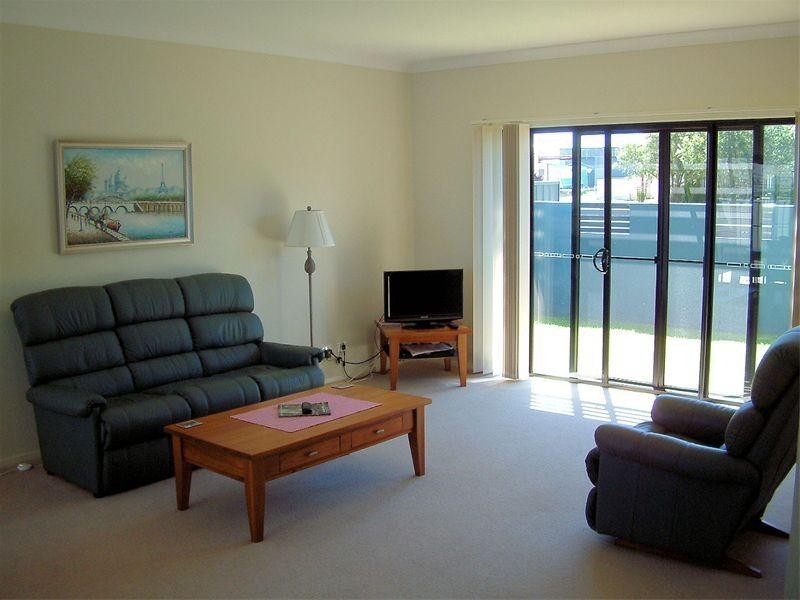 1/53 Martin Street, Warners Bay NSW 2282
