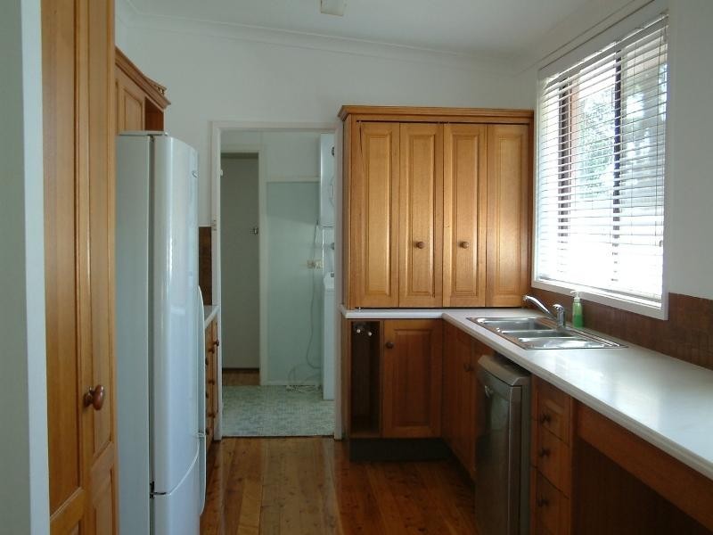 15 Werona Crescent, Valentine NSW 2280