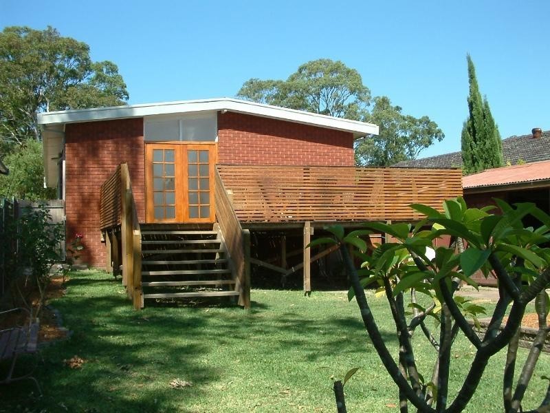 15 Werona Crescent, Valentine NSW 2280