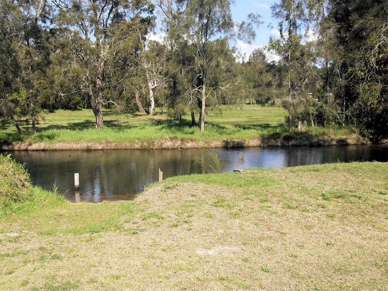 22 Jones Avenue, Warners Bay NSW 2282