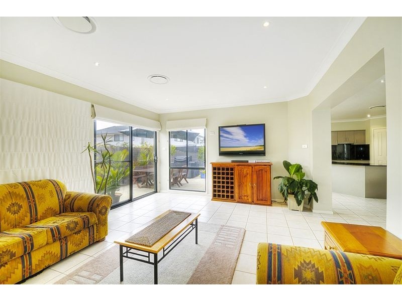 Valentine NSW 2280