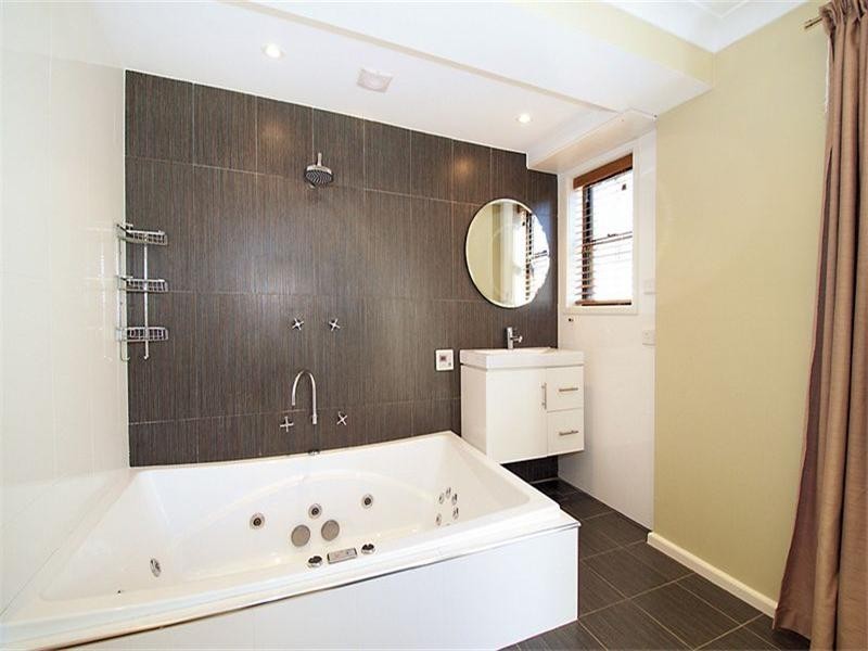 Tingira Heights NSW 2290