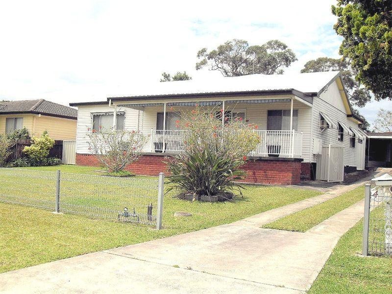 24 Bonarius Street, Warners Bay NSW 2282