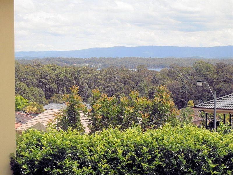 1/14 Desreaux Close, Eleebana NSW 2282