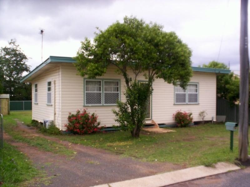 50 Stewart Avenue, Warwick QLD 4370
