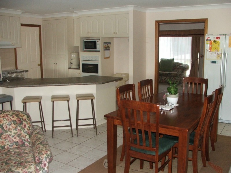 7 Adrienne Crescent, Warwick QLD 4370