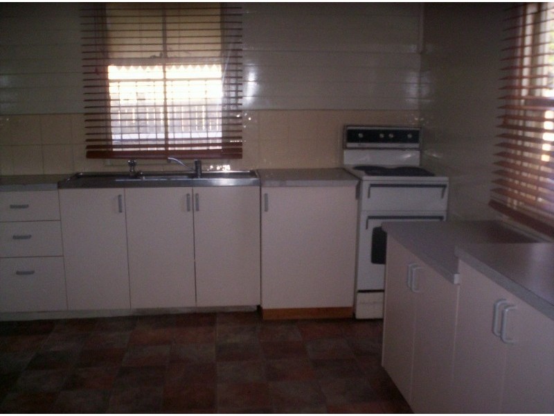 102 Wood Street, Warwick QLD 4370