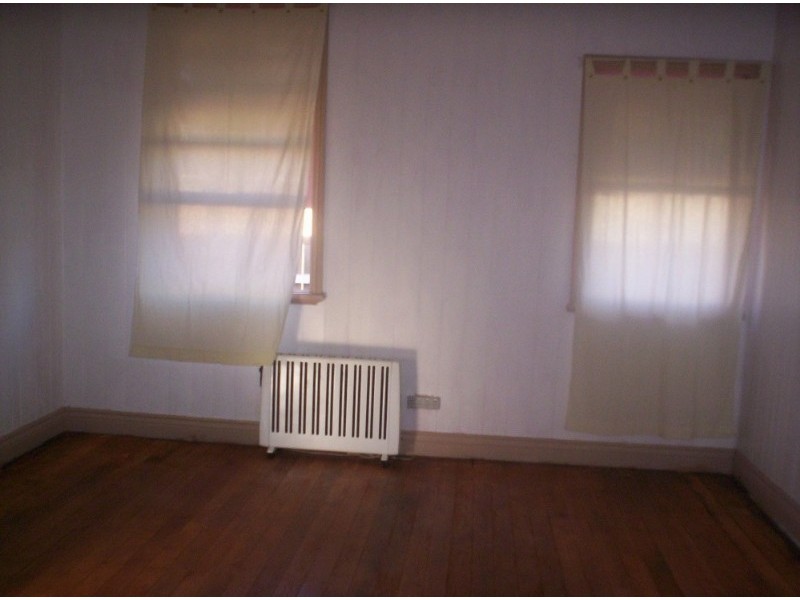 102 Wood Street, Warwick QLD 4370