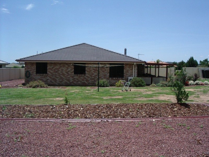 24 Doncaster Drive, Warwick QLD 4370