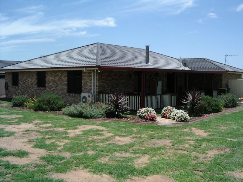 24 Doncaster Drive, Warwick QLD 4370