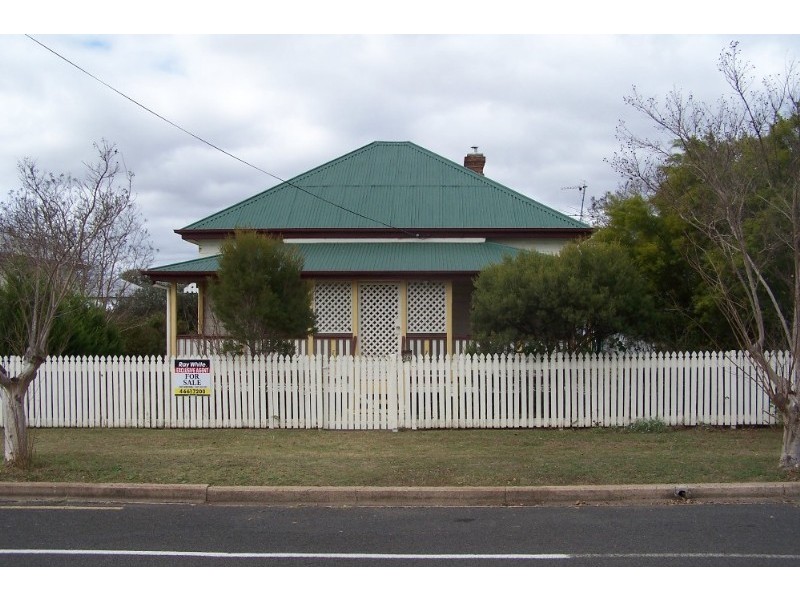 86 Albion Street, Warwick QLD 4370