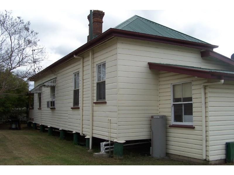 86 Albion Street, Warwick QLD 4370