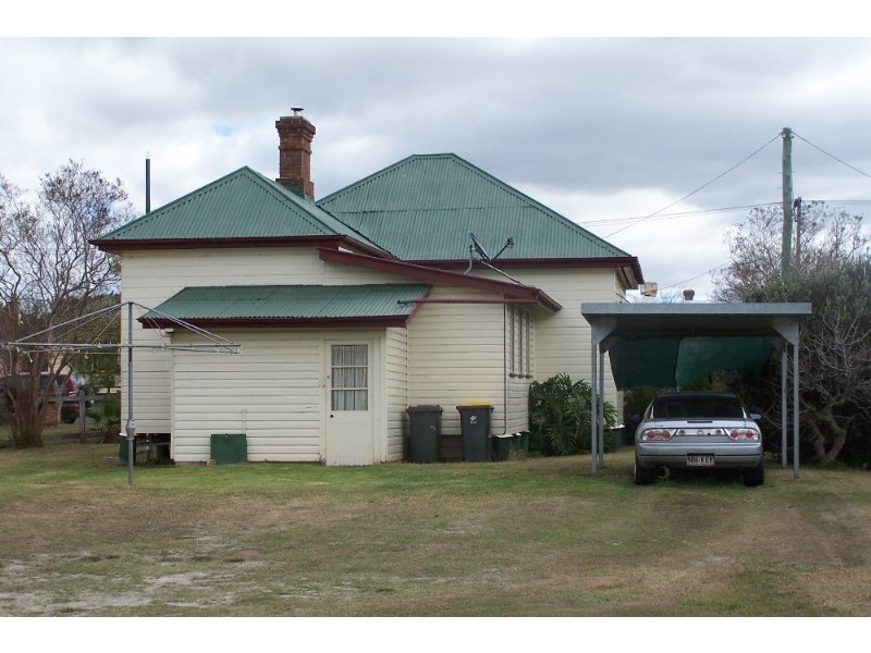 86 Albion Street, Warwick QLD 4370