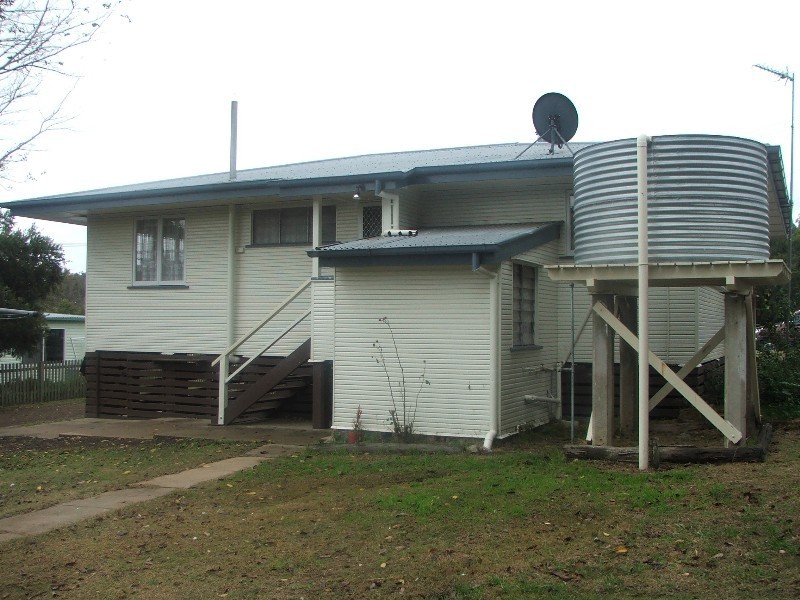 18 Evans Crescent, Warwick QLD 4370