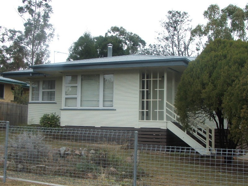 18 Evans Crescent, Warwick QLD 4370