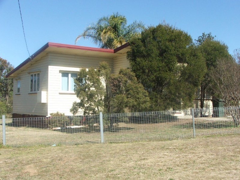 212 Wood Street, Warwick QLD 4370