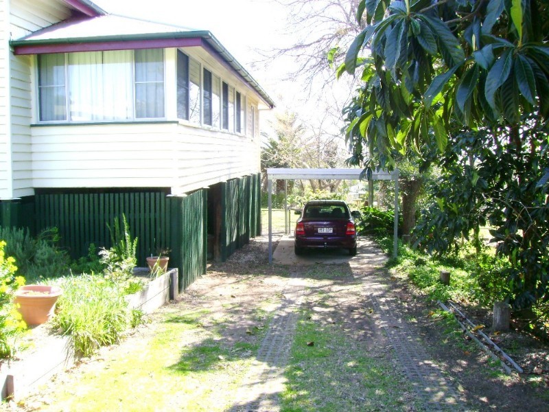 24 Pine Street, Warwick QLD 4370