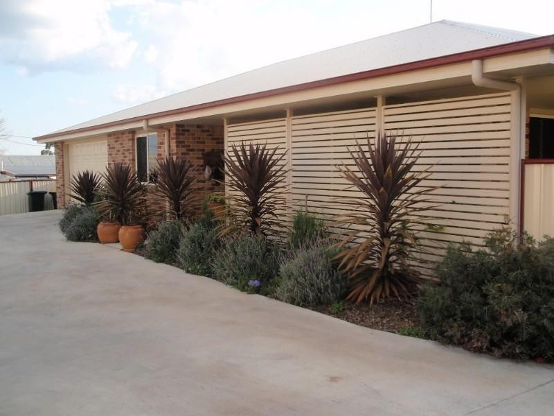 1/12a Yangan Road, Warwick QLD 4370