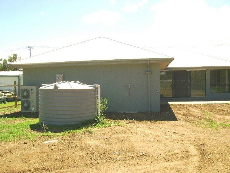 32 Devitt Street, Warwick QLD 4370